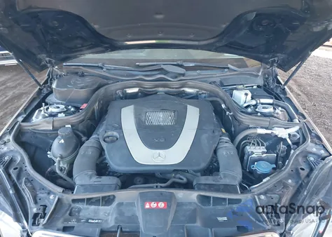 2011 Mercedes-Benz E 350 4Matic z USA, uszkodzony, nr VIN WDDHF8HB0BA432788